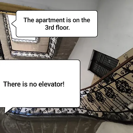 Tagas Napfenyes Lakas Apartment Budapest