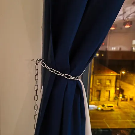 Tagas Napfenyes Lakas