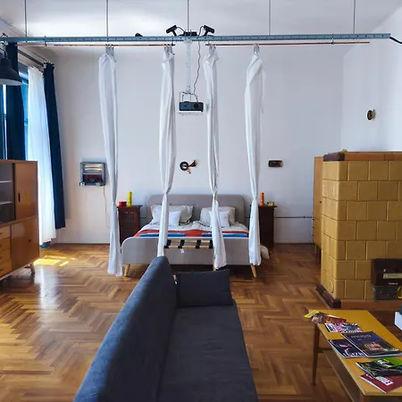 Tagas Napfenyes Lakas * Boedapest