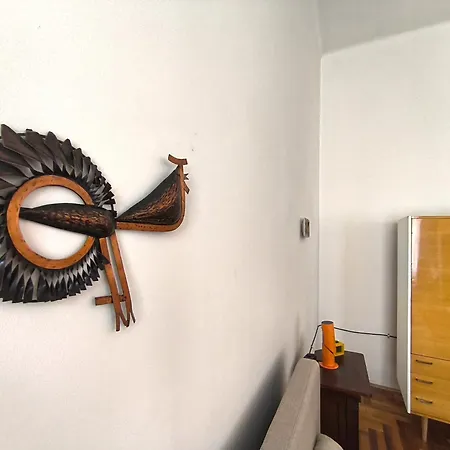 Tagas Napfenyes Lakas Boedapest