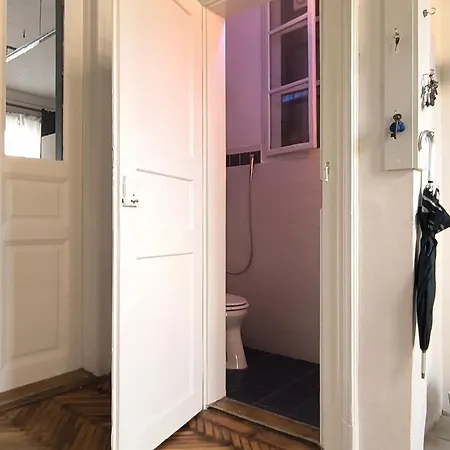 Apartament Tagas Napfenyes Lakas *