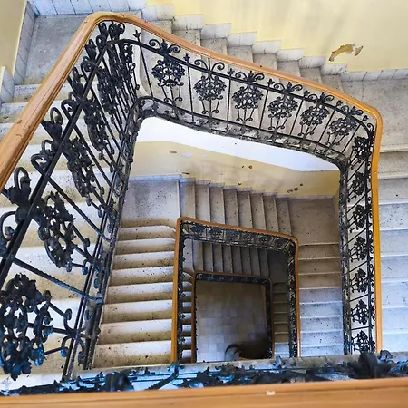 Tagas Napfenyes Lakas Apartament