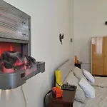Tágas Napfényes Budapest